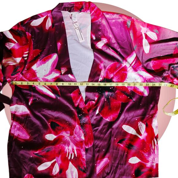Victoria's Secret NWT Satin Long Wrap Robe Floral Ziggy print Size M/L - Picture 11 of 12